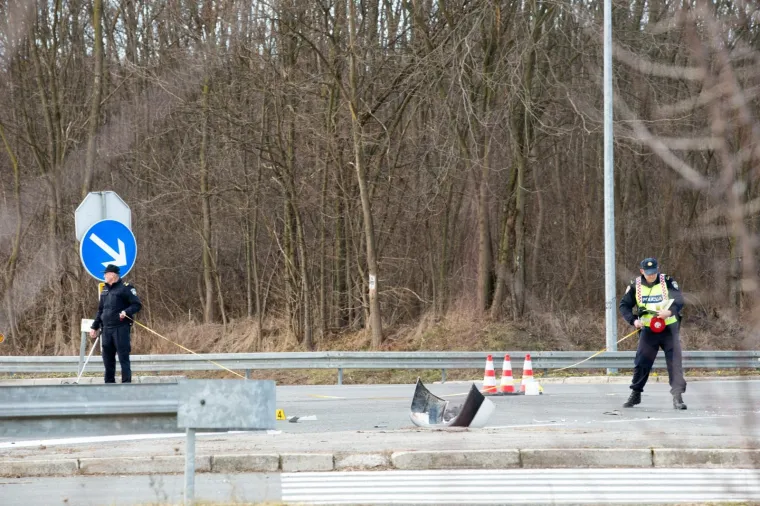 UŽAS KOD ĐAKOVA: U sudaru kamiona i osobnog vozila smrtno stradala jedna osoba