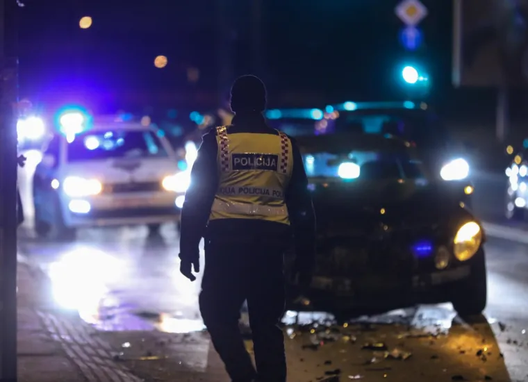 Kr&scaron; i lom u Zagrebu: Sudarila se tri auta, dvoje ljudi prevezli u bolnicu