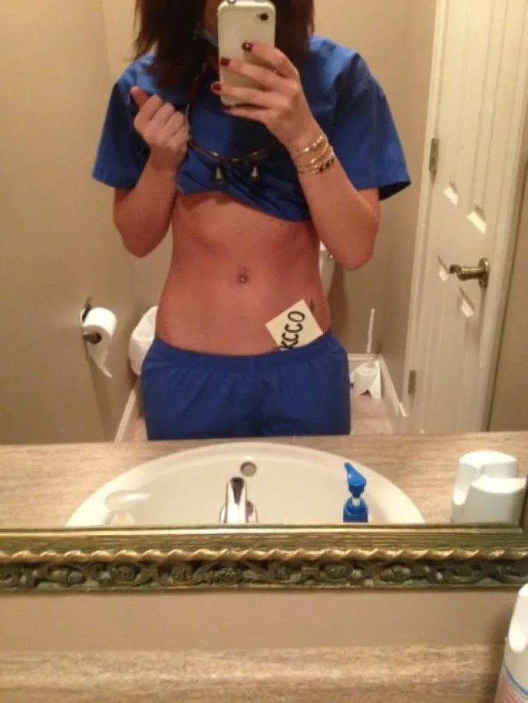 EVO &Scaron;TO SE TOČNO DOGAĐA U BOLNICAMA: Doktorice i sestre pokazale &scaron;to nose, a &scaron;to ne ispod kute