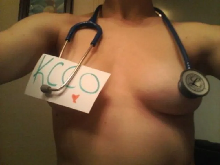 EVO &Scaron;TO SE TOČNO DOGAĐA U BOLNICAMA: Doktorice i sestre pokazale &scaron;to nose, a &scaron;to ne ispod kute