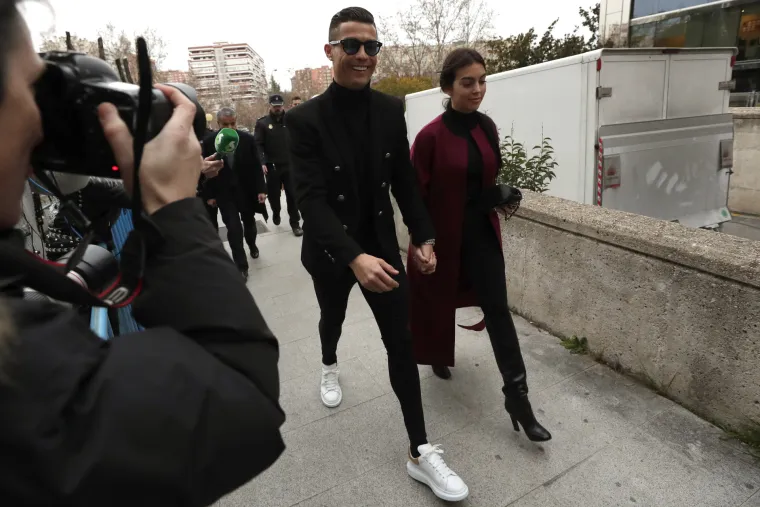 Cristiano Ronaldo osuđen na dvije godine zatvora, ali neće provesti ni dana iza re&scaron;etaka