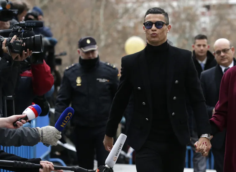 Cristiano Ronaldo osuđen na dvije godine zatvora, ali neće provesti ni dana iza re&scaron;etaka
