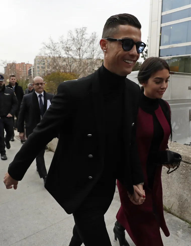 Cristiano Ronaldo osuđen na dvije godine zatvora, ali neće provesti ni dana iza re&scaron;etaka