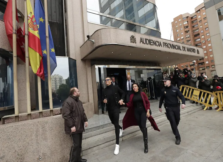 Cristiano Ronaldo osuđen na dvije godine zatvora, ali neće provesti ni dana iza re&scaron;etaka