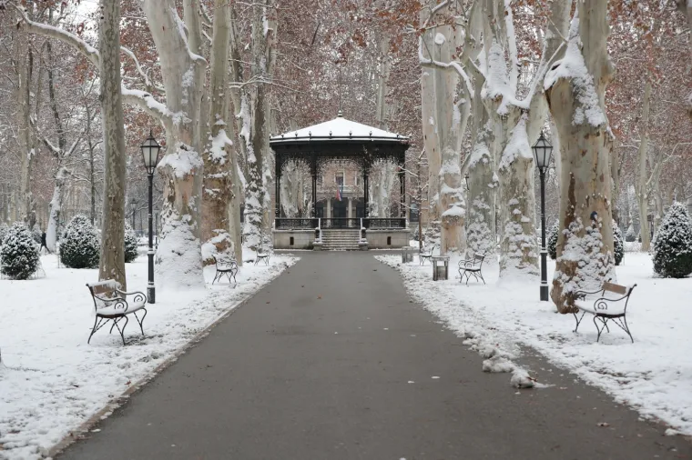 Prava bajka u centru metropole: Zagrepčani uživaju u zimskom ugođaju