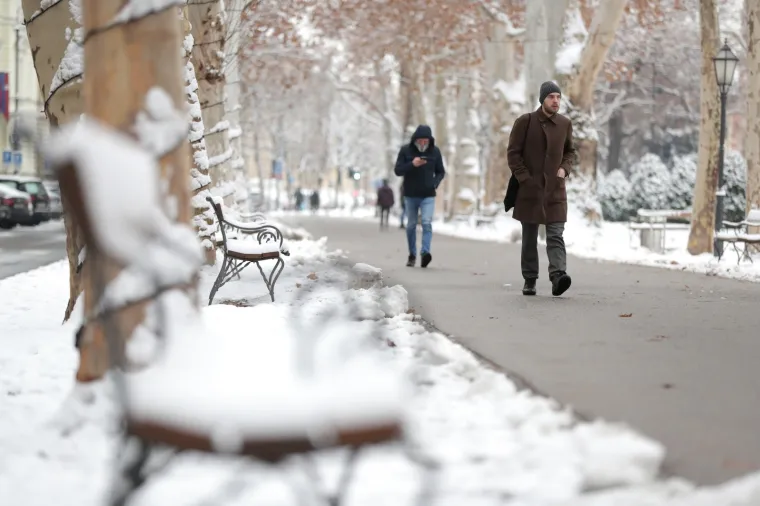 Prava bajka u centru metropole: Zagrepčani uživaju u zimskom ugođaju
