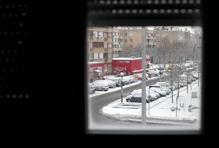 Prava bajka u centru metropole: Zagrepčani uživaju u zimskom ugođaju