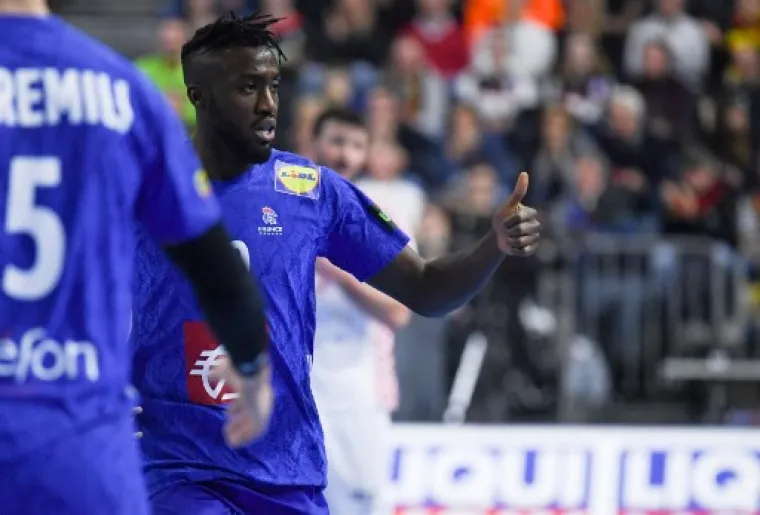 ROVOVSKA BITKA U LANXESS ARENI: Ove slike govore vi&scaron;e od tisuću riječi