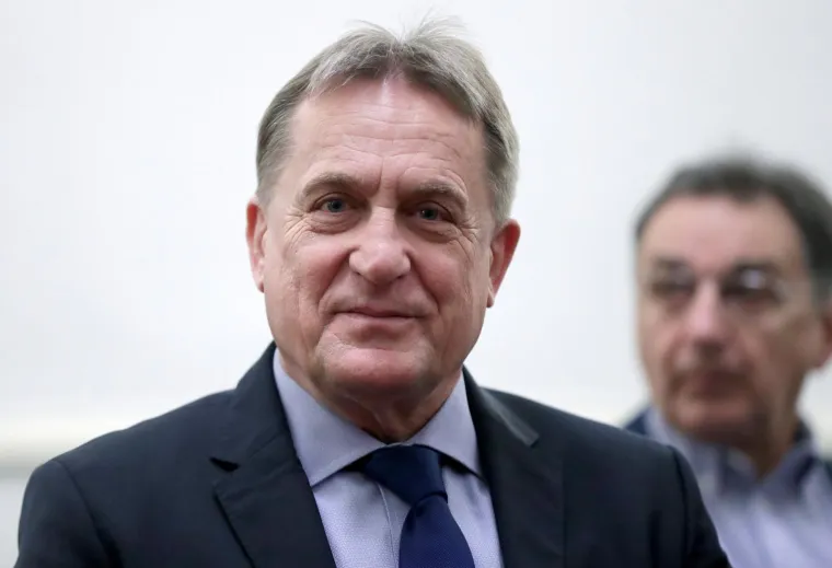 KALMETA NA SUĐENJU ZA AFERU 'HAC-REMORKER': Stigao s osmjehom na licu, uvjeren da mu dokazi idu u prilog