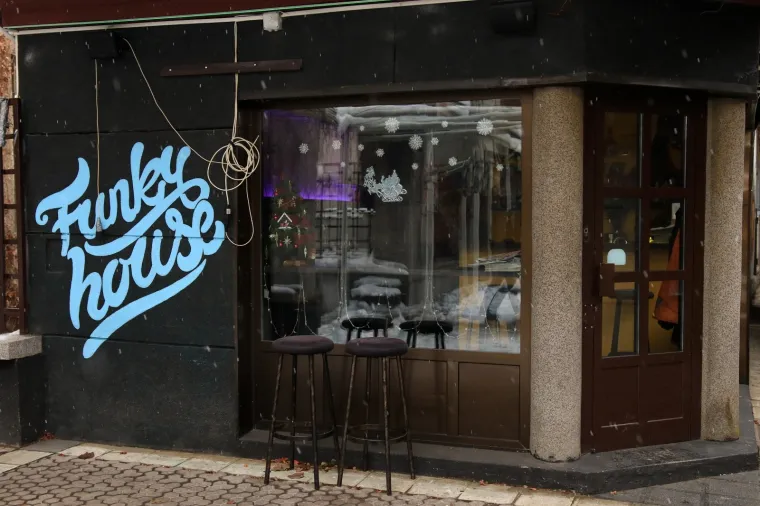 Jedan od kafića u kojima je David boravio te večeri