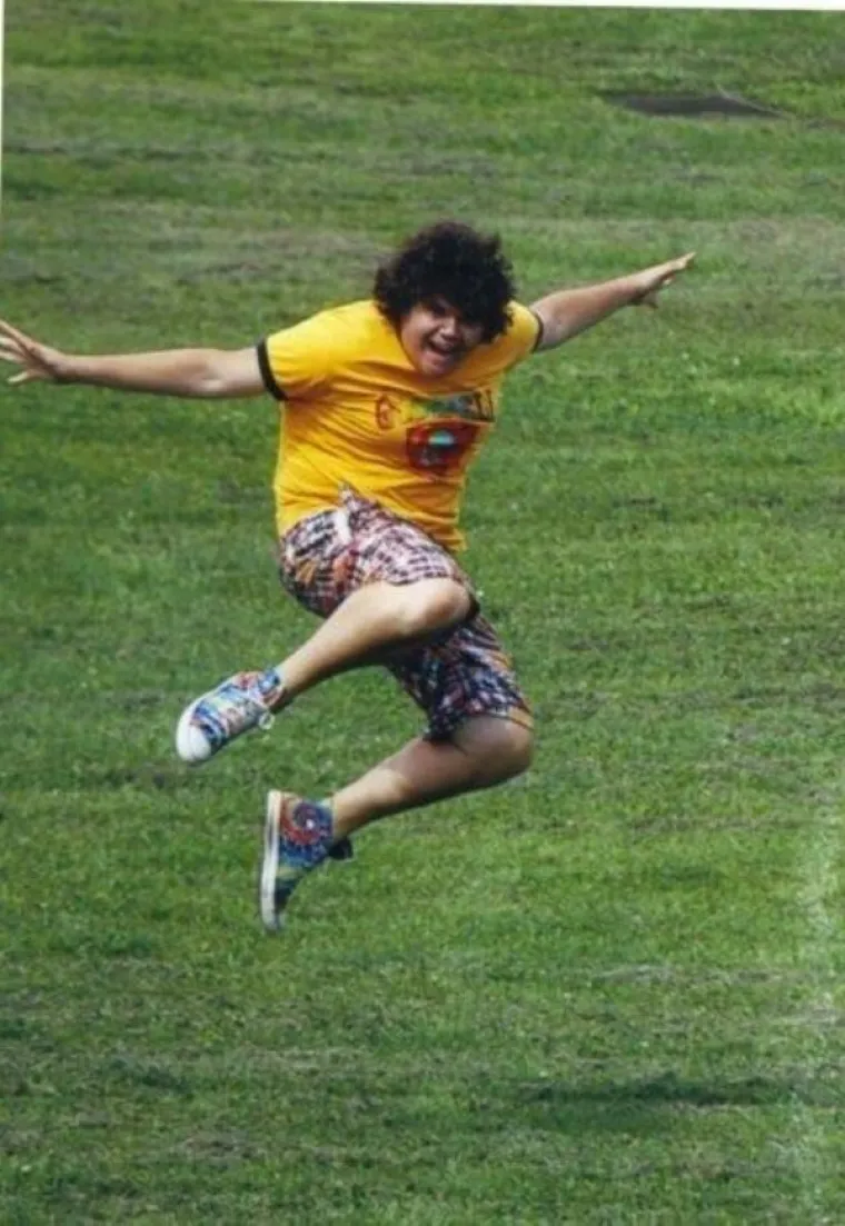 MISLILI STE DA SU VA&Scaron;E FOTOGRAFIJE IZ DJETINJSTVA UŽAS, RAZMISLITE JO&Scaron; JEDNOM: Njihovi roditelji su sve stavili na internet