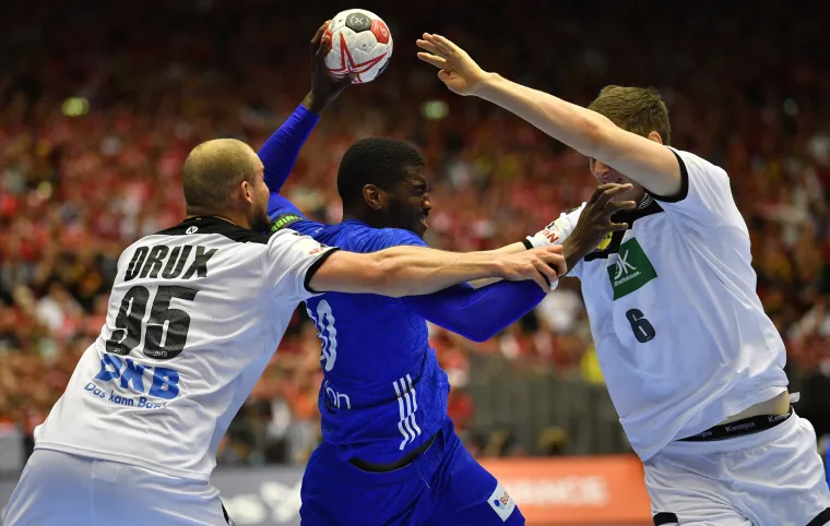 Francuzi u dramatičnoj utakmici uzeli broncu: Karabatić sru&scaron;io njemačke snove u posljednjoj sekundi!