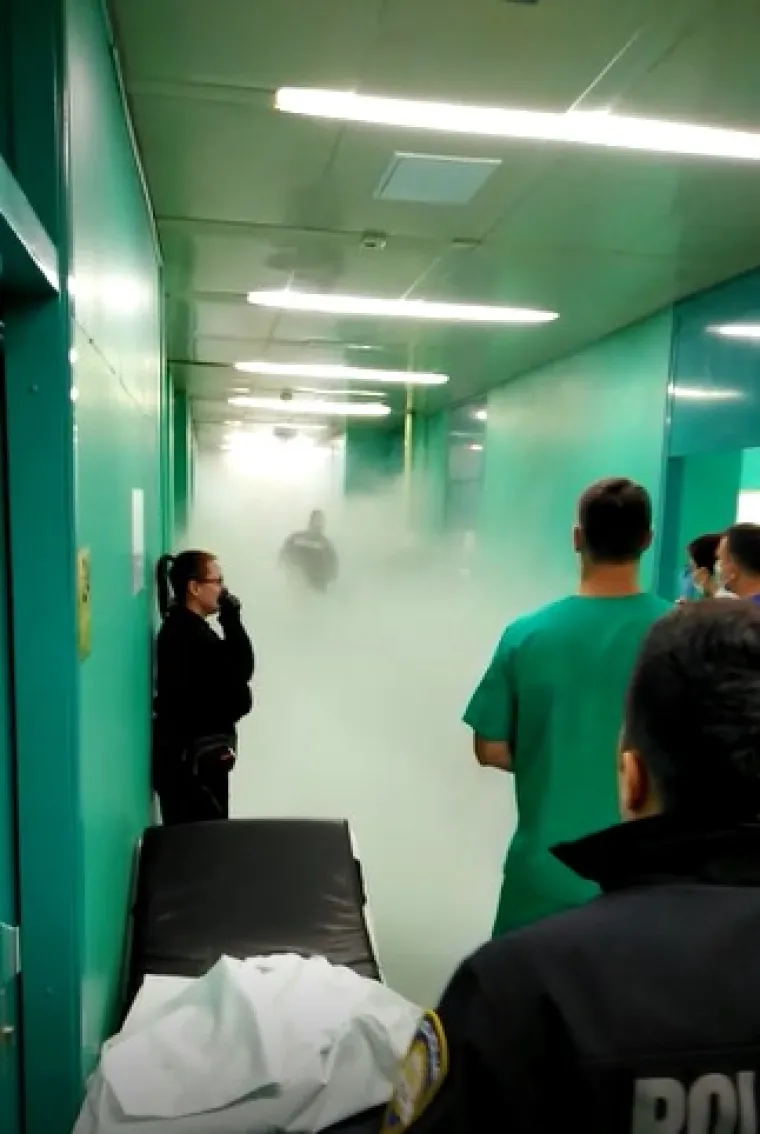 Nevjerojatni prizori iz KB Dubrava: Vatrogasnim aparatom demolirao ambulantu i napao osoblje