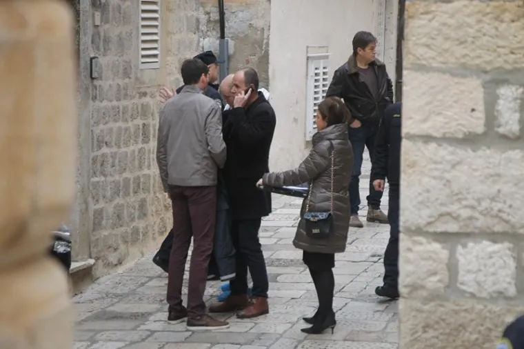 Pronađene tri mrtve osobe u stanu u centru Dubrovnika