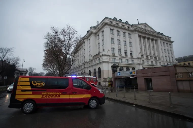 Buknuo požar u podrumu hotela Esplanade u Zagrebu