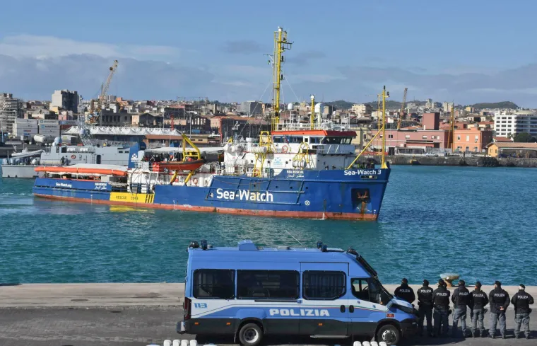 Migranti se iskrcali u Italiji: Rim ih i dalje ne želi primati