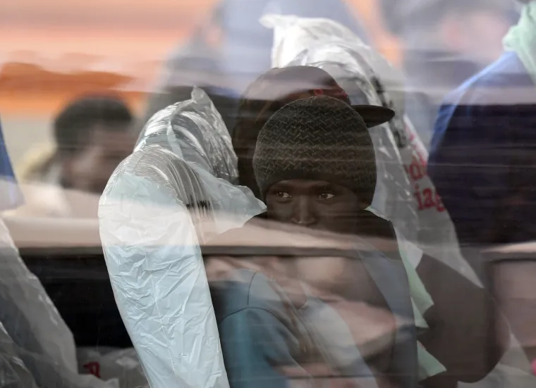 Migranti se iskrcali u Italiji: Rim ih i dalje ne želi primati