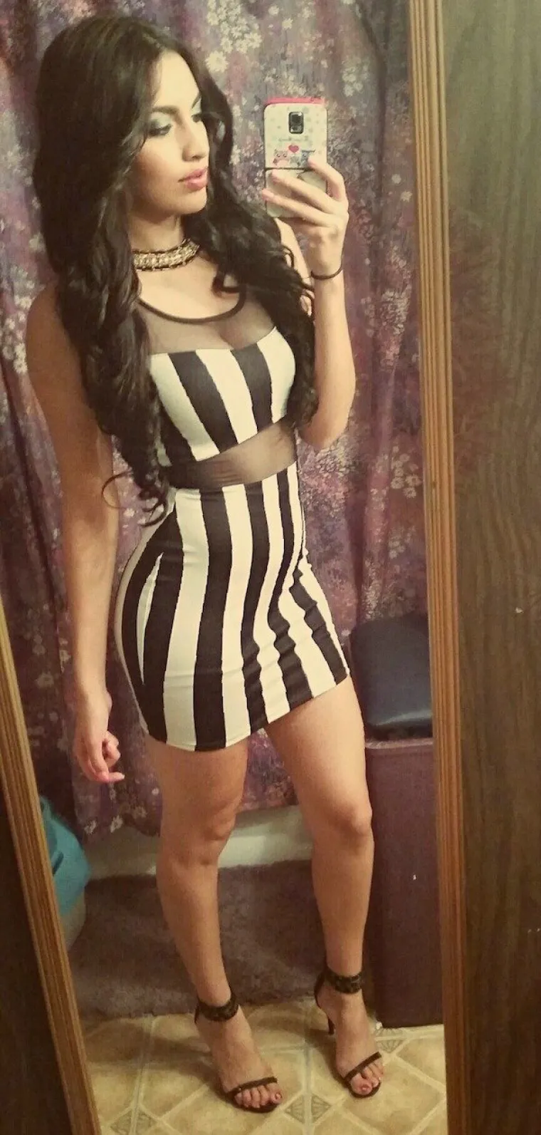 ODJEĆA IM IMA  VI&Scaron;A RUPA NEGO RAČUNI ŽIVOG ZIDA: One bar ne lažu kad kažu da su sve dale na vidjelo