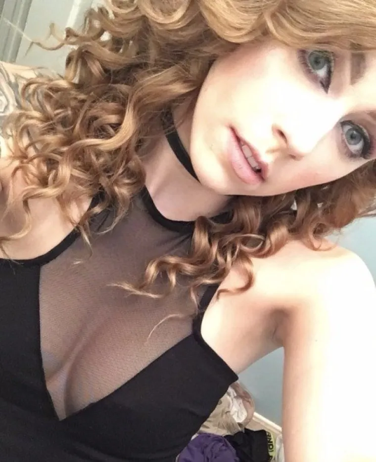 ODJEĆA IM IMA  VI&Scaron;A RUPA NEGO RAČUNI ŽIVOG ZIDA: One bar ne lažu kad kažu da su sve dale na vidjelo