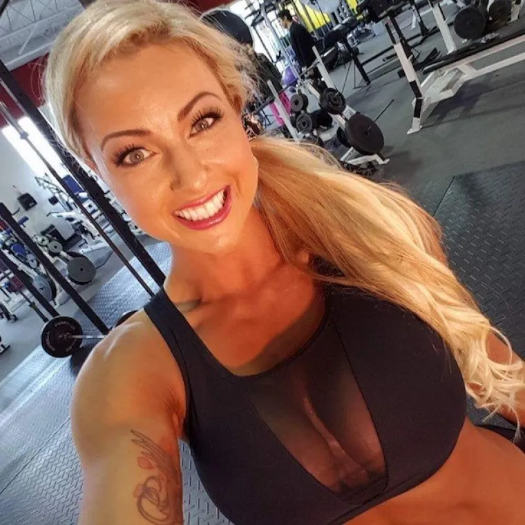 ODJEĆA IM IMA  VI&Scaron;A RUPA NEGO RAČUNI ŽIVOG ZIDA: One bar ne lažu kad kažu da su sve dale na vidjelo