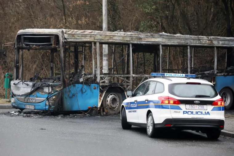 Na Šestinama izgorio ZET-ov autobus