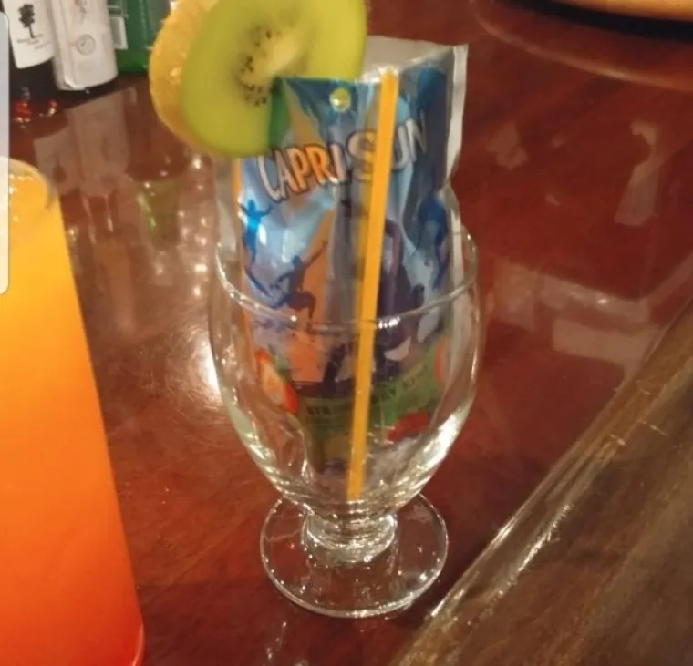 HIPSTERIMA NI&Scaron;TA NIJE SVETO: Kad vidite čime su zamijenili krigle i &scaron;alice, odmah vam dođe da trgnete jednu kratku...