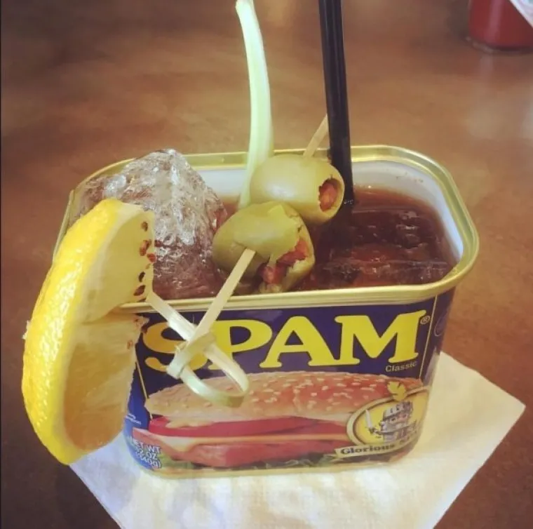 HIPSTERIMA NI&Scaron;TA NIJE SVETO: Kad vidite čime su zamijenili krigle i &scaron;alice, odmah vam dođe da trgnete jednu kratku...