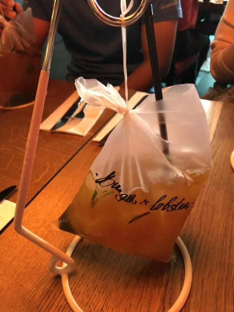 HIPSTERIMA NI&Scaron;TA NIJE SVETO: Kad vidite čime su zamijenili krigle i &scaron;alice, odmah vam dođe da trgnete jednu kratku...