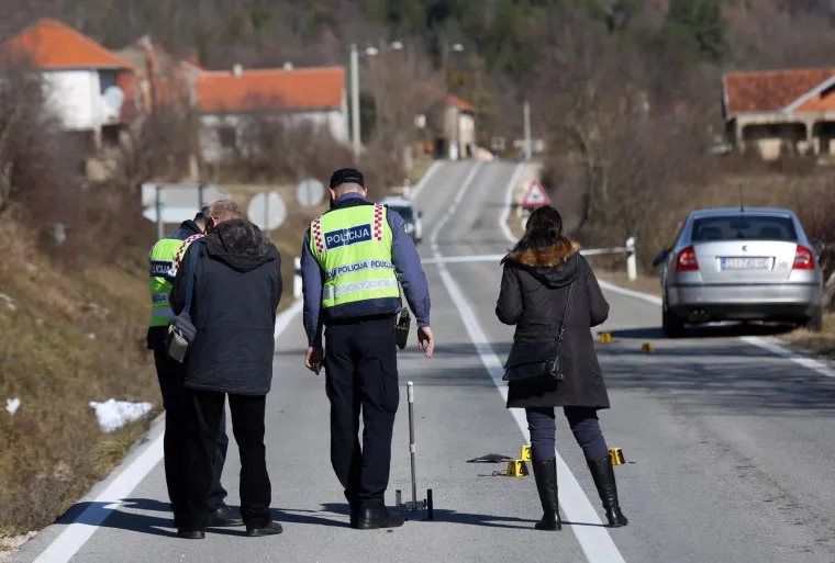 Kosovo: U naletu automobila poginula pje&scaron;akinja