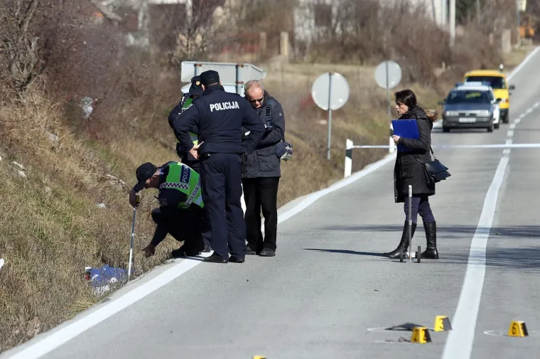 Kosovo: U naletu automobila poginula pje&scaron;akinja