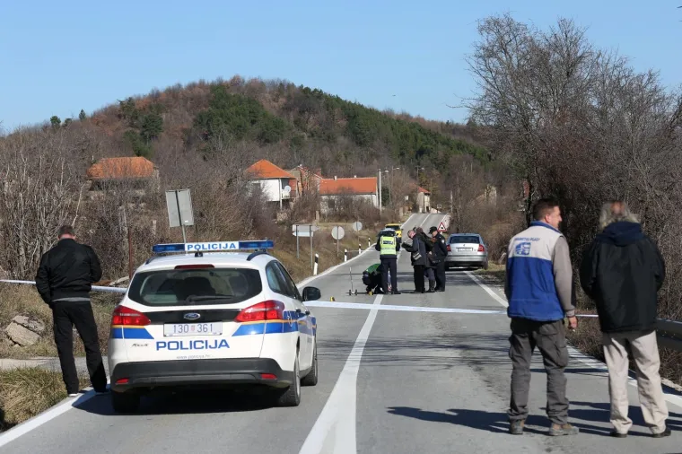 Kosovo: U naletu automobila poginula pje&scaron;akinja