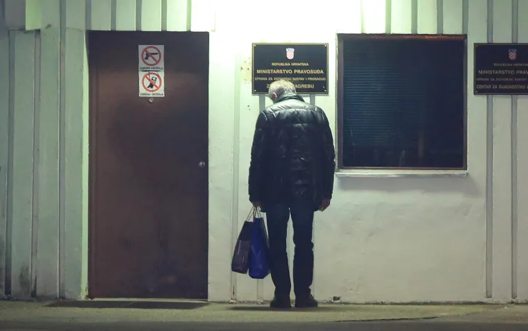 Željko Dolački u večernjim satima je došao zatvor u Remetincu i predao se policiji nakon što je više od dva dana bio nedostupan policiji.