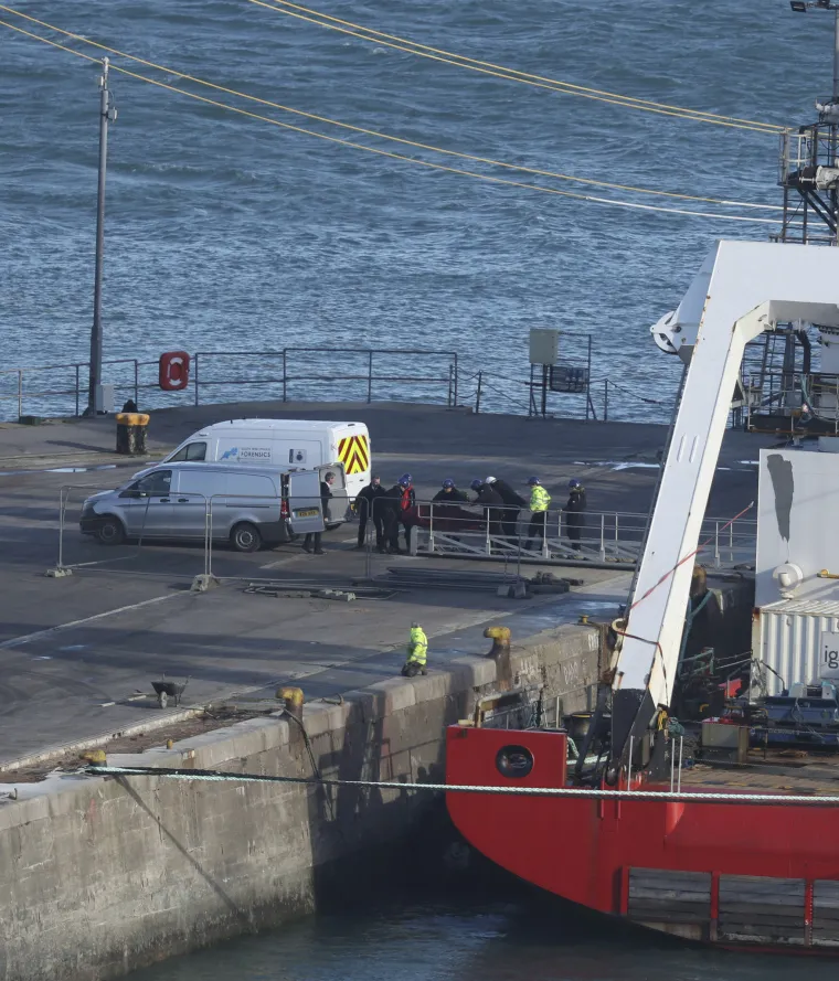 Velika spasilačka akcija: Pogledajte kako je izgledalo izvlačenje tijela Emiliana Sale iz potonulog aviona