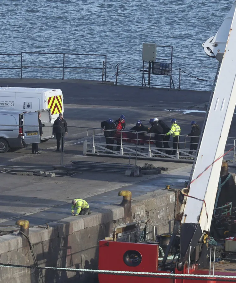 Velika spasilačka akcija: Pogledajte kako je izgledalo izvlačenje tijela Emiliana Sale iz potonulog aviona