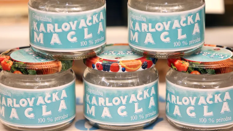 FOTO Karlovačka magla postala hit! Prodaju je u teglama od 450 grama i to za 20 kuna!