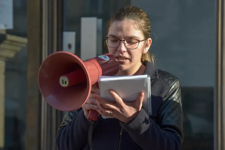 ZADRANI PROSVJEDALI ZBOG PUŠTANJA DARUVARCA NA SLOBODU: Protive se nasilju nad ženama