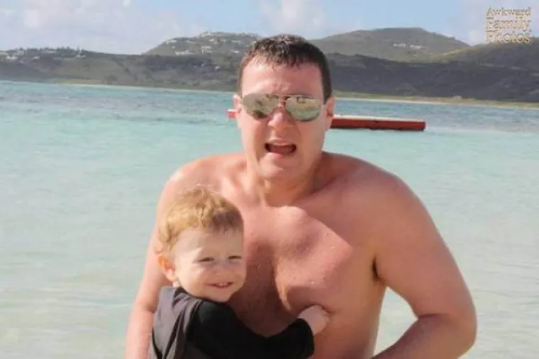 Nadamo se da niste platili za ovo: 25 najužasnijih obiteljskih fotografija