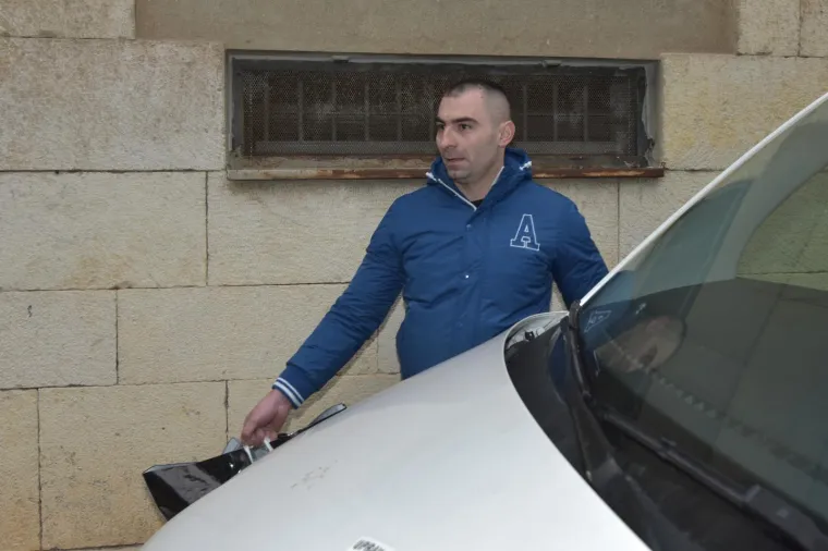 DARUVARAC NA SLOBODI: Pogledajte trenutke izlaska Darka Kovačevića iz pritvora