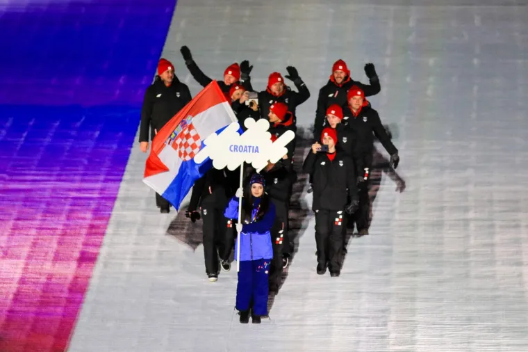 Legendarni Vučko bio je najveća zvijezda na otvorenju Europskog olimpijskog festivala za mlade