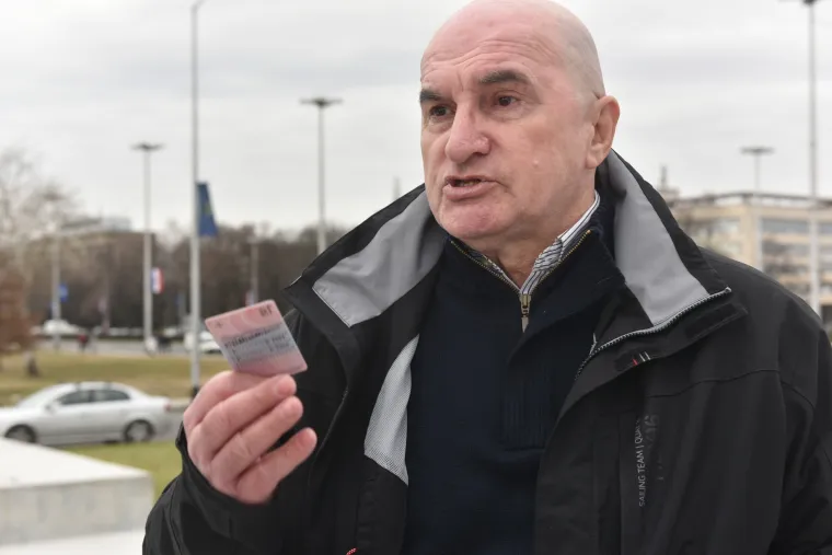 Dobio zabranu prilaska Tuđmanu pa odmah oti&scaron;ao tamo, dočekala ga policija