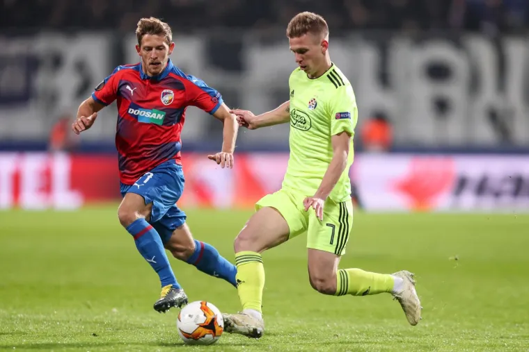 DINAMO - VIKTORIA PLZEN: Modri juri&scaron;aju prema pobjedi na prepunoj Doosan Areni