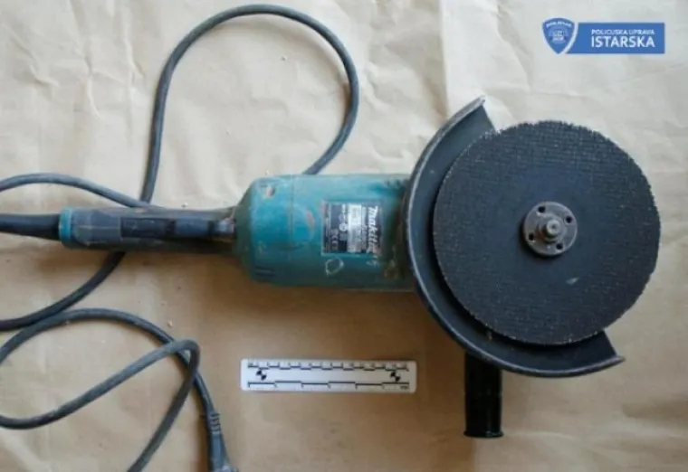 Uhićeni serijski lopovi u Istri: Kroz nekoliko mjeseci opljačkali 25 kuća i župni ured!