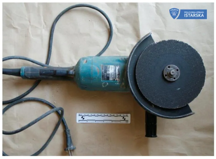 Uhićeni serijski lopovi u Istri: Kroz nekoliko mjeseci opljačkali 25 kuća i župni ured!