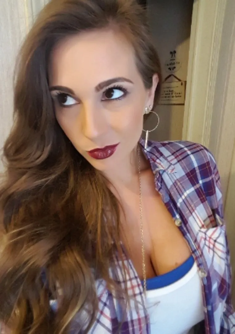 ZAKOPČALE BI ONE KO&Scaron;ULJE, AL' KAD NE IDE: Često ih časte ružnim imenina,  a one su samo &scaron;irokogrudne