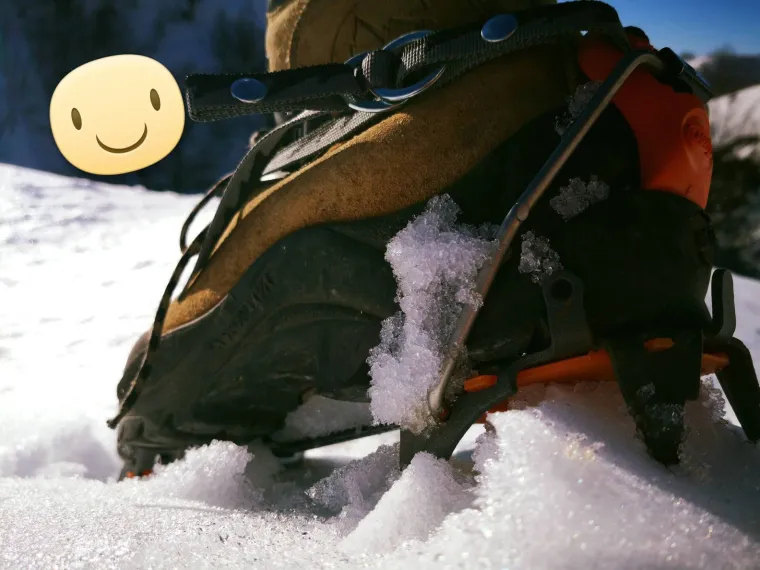 Upla&scaron;en zvao u pomoć: Na snijegom zatrpano Biokovo krenuo u - tenisicama!