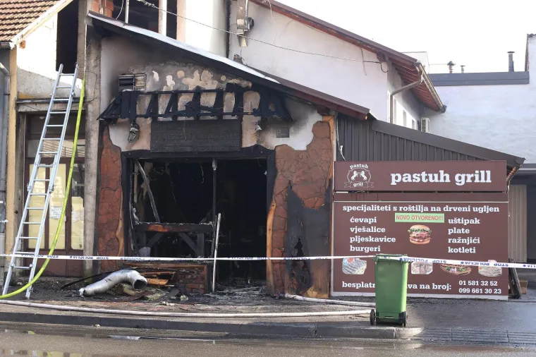 BUKTINJA NA KUSTO&Scaron;IJANSKOJ: Pečenjarnica Pastuh grill izgorjela u požaru