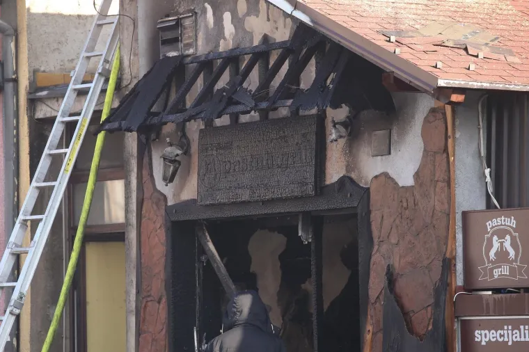 BUKTINJA NA KUSTO&Scaron;IJANSKOJ: Pečenjarnica Pastuh grill izgorjela u požaru