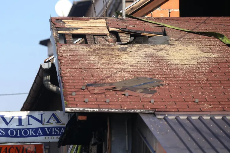 BUKTINJA NA KUSTO&Scaron;IJANSKOJ: Pečenjarnica Pastuh grill izgorjela u požaru