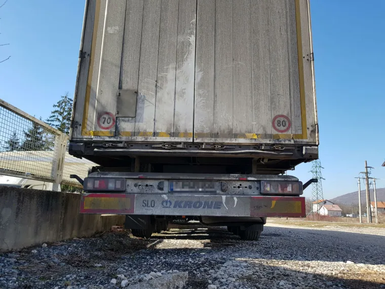 Luksuzni passat bio je mamac: Policija u slovenskom &scaron;leperu otkrila migrante, &scaron;verceri uhićeni