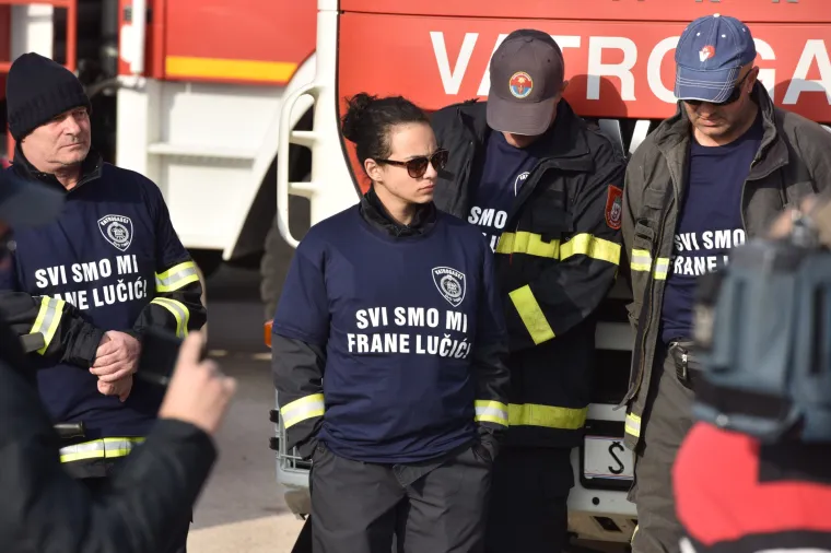 DVD organizirao prosvjed podr&scaron;ke za slučaj stradalog vatrogasca Franu Lučića